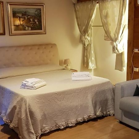 Agriturismo La Sorgente Di Nepi Hotel Екстериор снимка