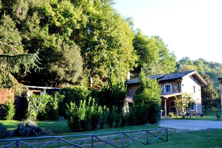 Agriturismo La Sorgente Di Nepi Hotel Екстериор снимка