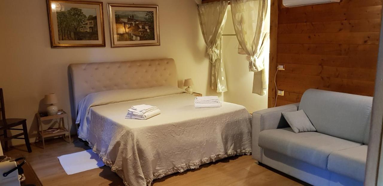 Agriturismo La Sorgente Di Nepi Hotel Екстериор снимка